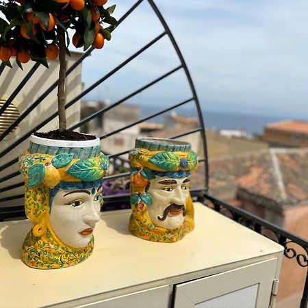 C'Est La Vie Taormina Apartment Bagian luar foto