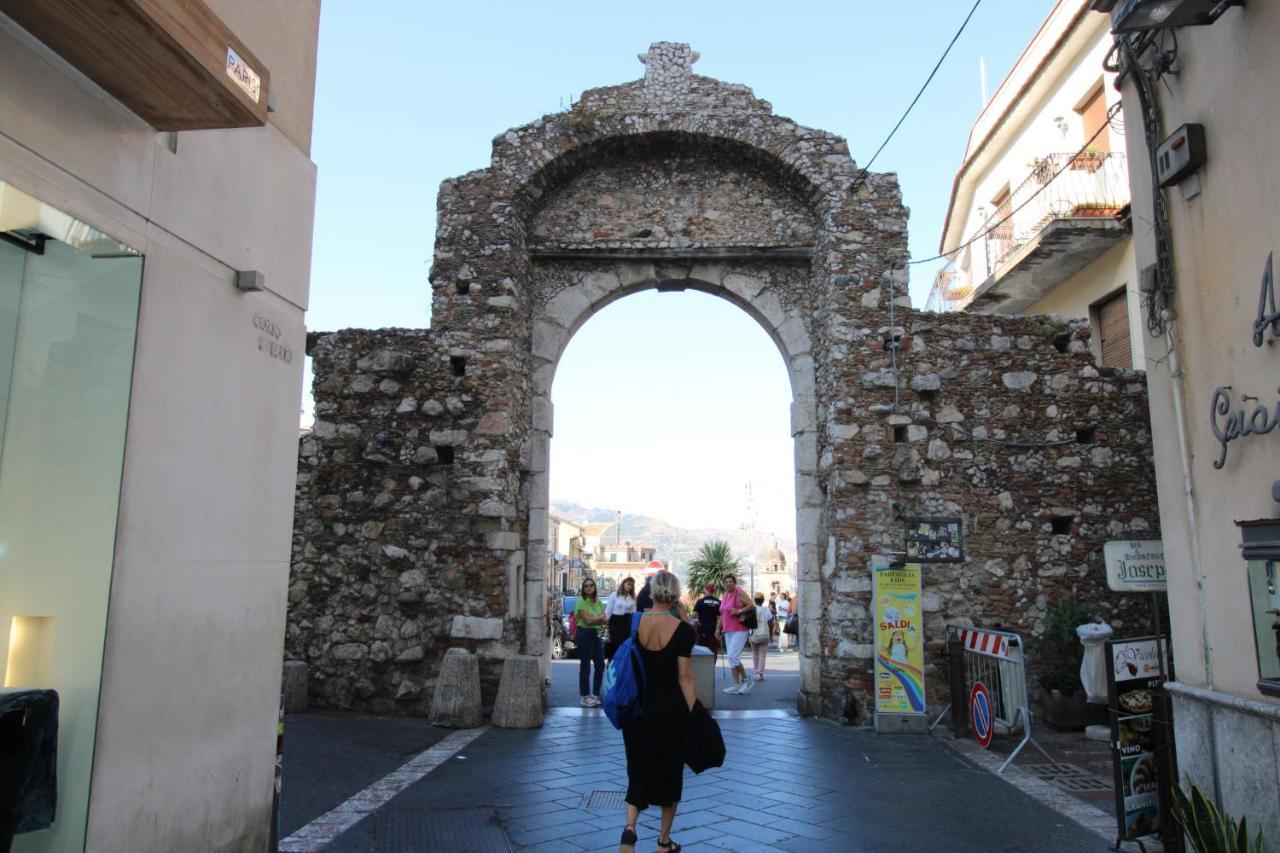 C'Est La Vie Taormina Apartment Bagian luar foto