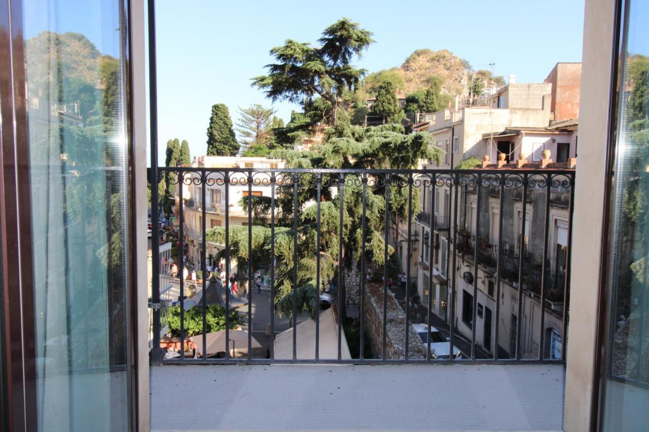 C'Est La Vie Taormina Apartment Bagian luar foto