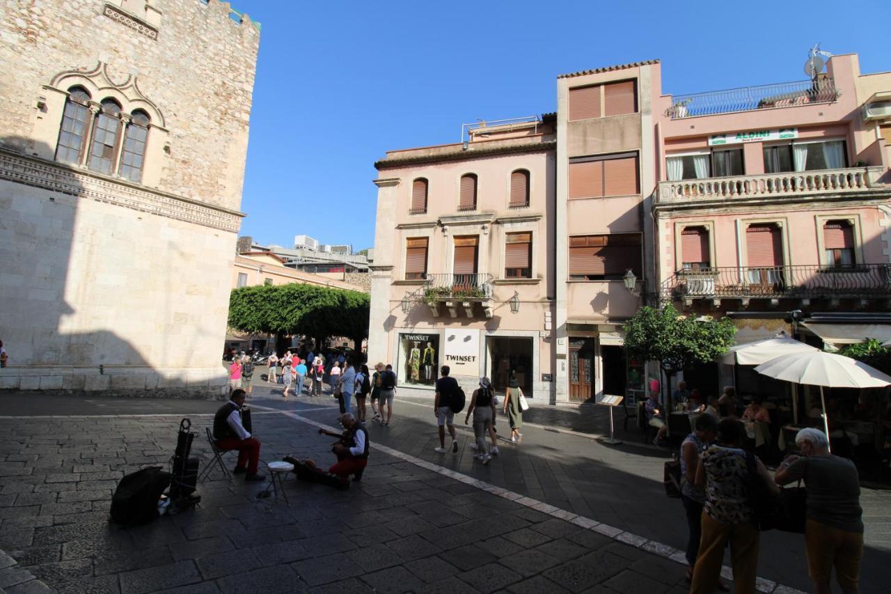 C'Est La Vie Taormina Apartment Bagian luar foto