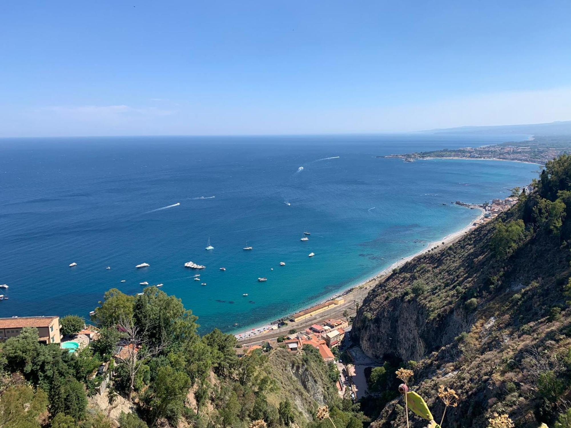 C'Est La Vie Taormina Apartment Bagian luar foto