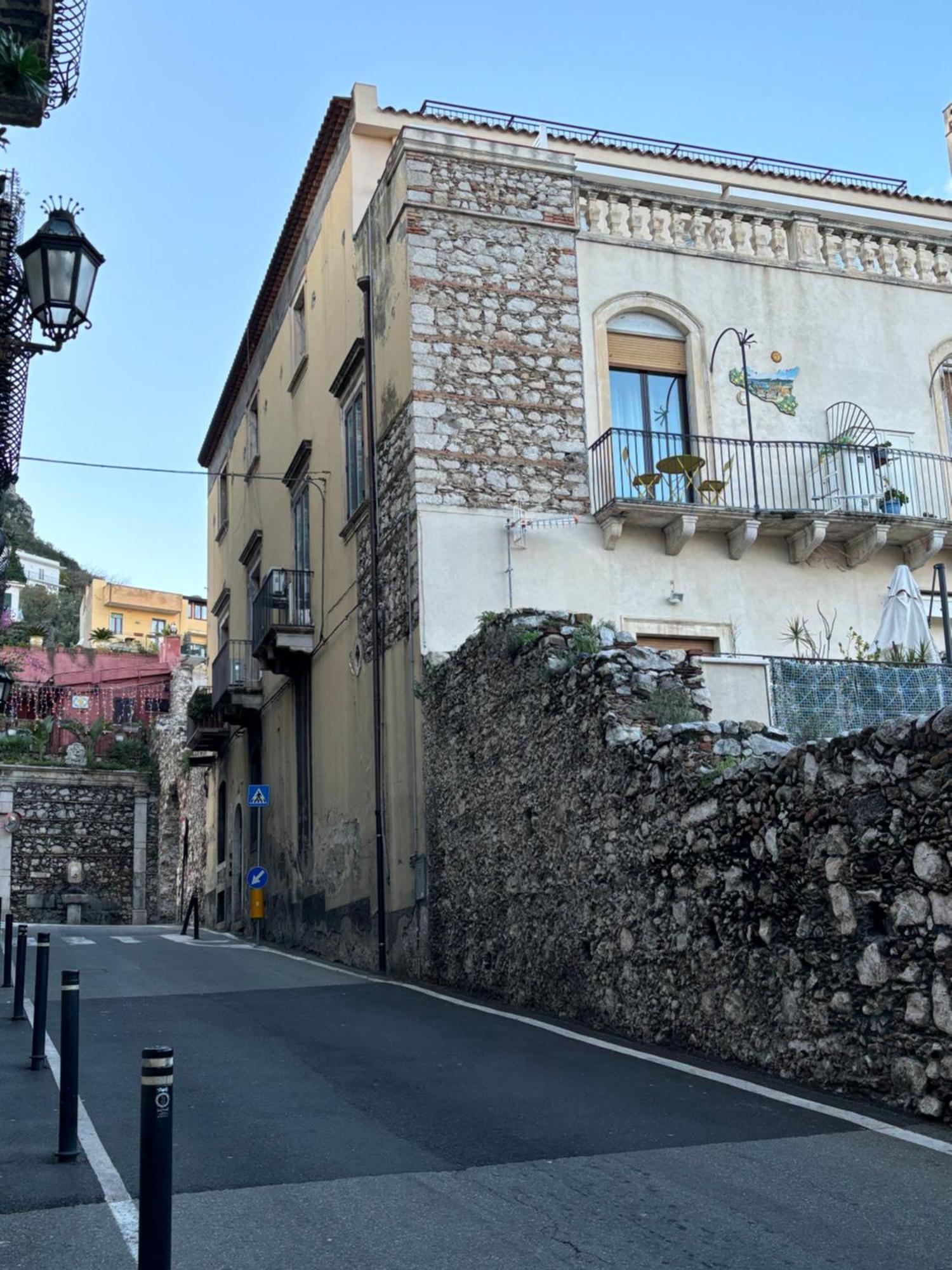 C'Est La Vie Taormina Apartment Bagian luar foto